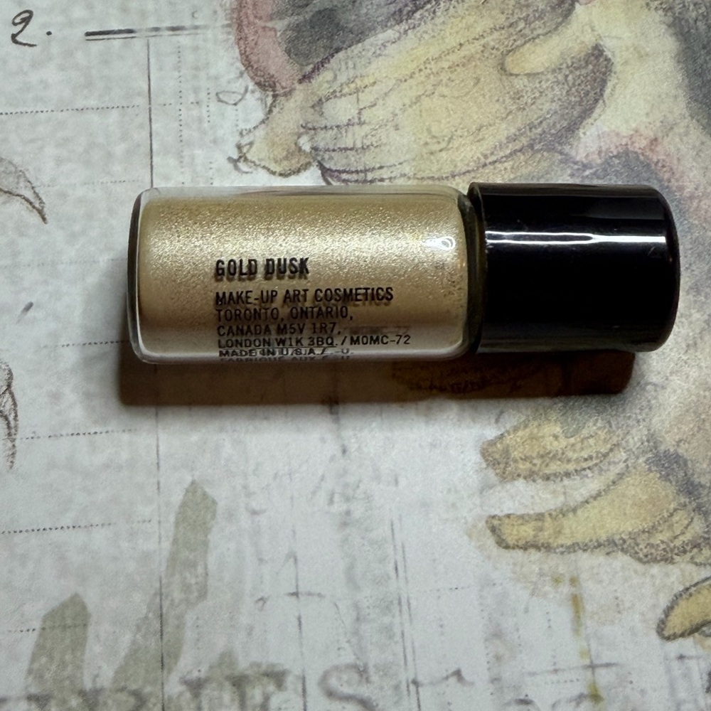 MAC COSMETICS NEW GOLD DUSK Pigment Loose Powder 2.5G VIAL NEW Eye Shadow HTF